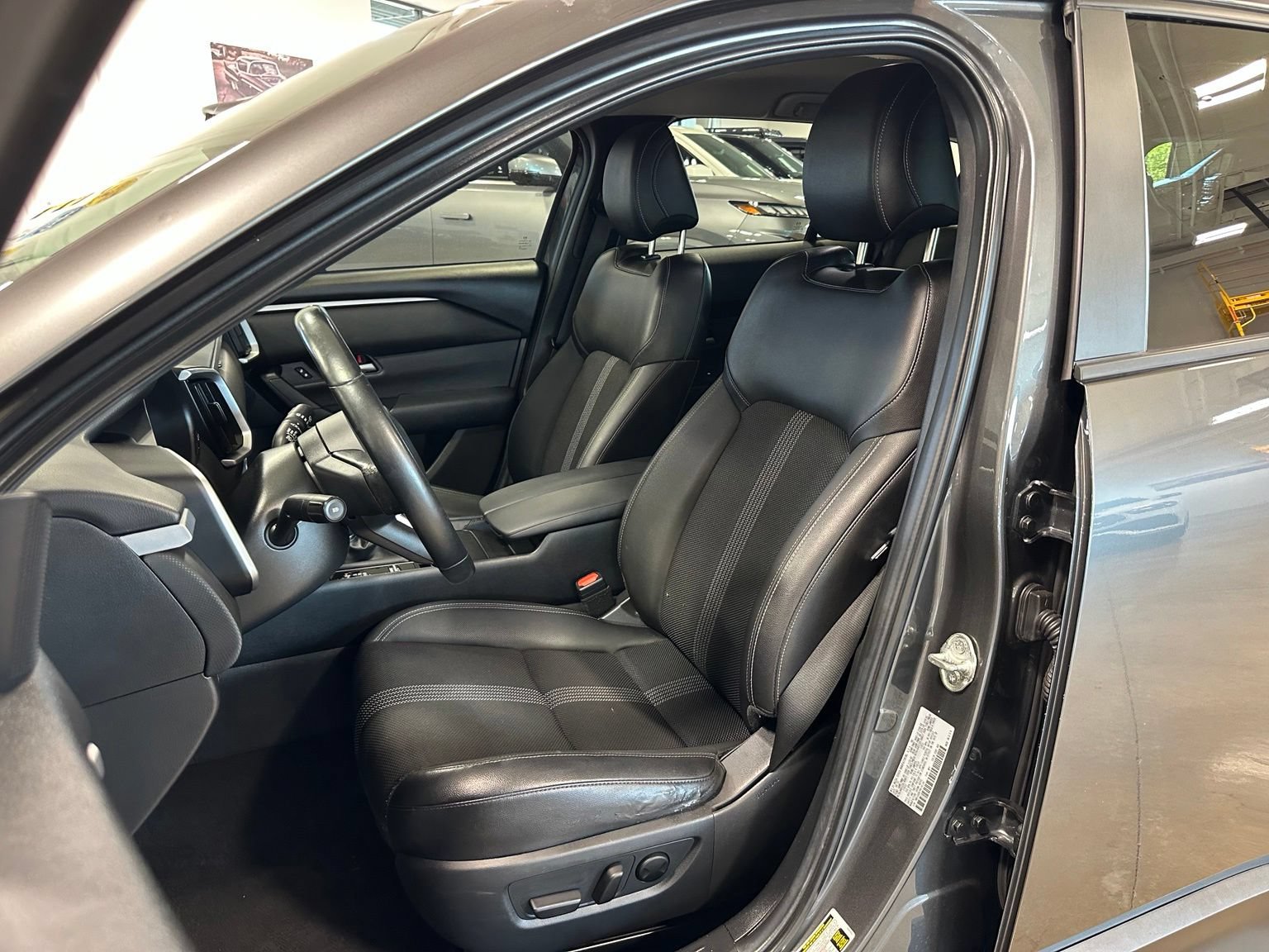 Used 2024 MAZDA CX-50 AWD 2.5 S w/ Preferred Package image 13