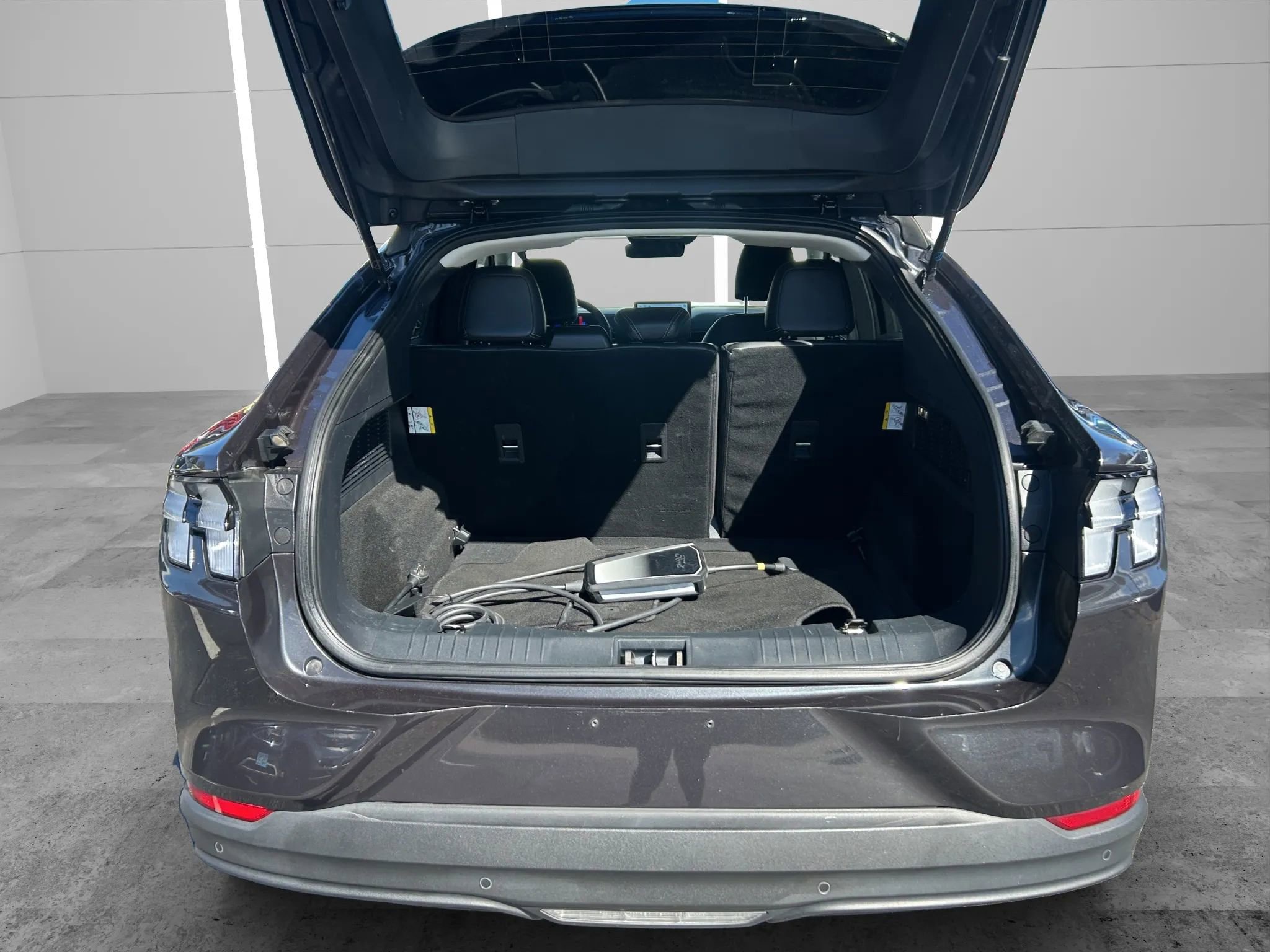 Used 2022 Ford Mustang Mach-E Select AWD/4WD image 26