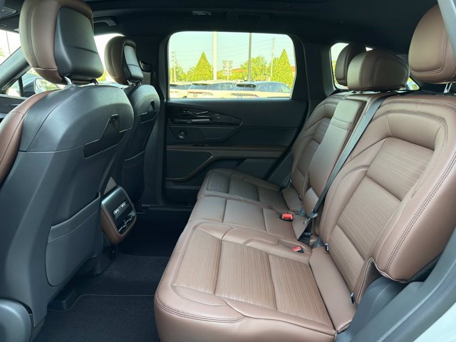 New 2026 Lincoln Nautilus Reserve w/ Jet Appearance Package AWD/4WD image 15