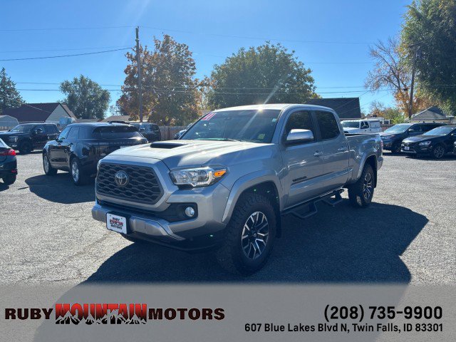 Used 2021 Toyota Tacoma TRD Sport w/ Technology Package AWD/4WD image 3