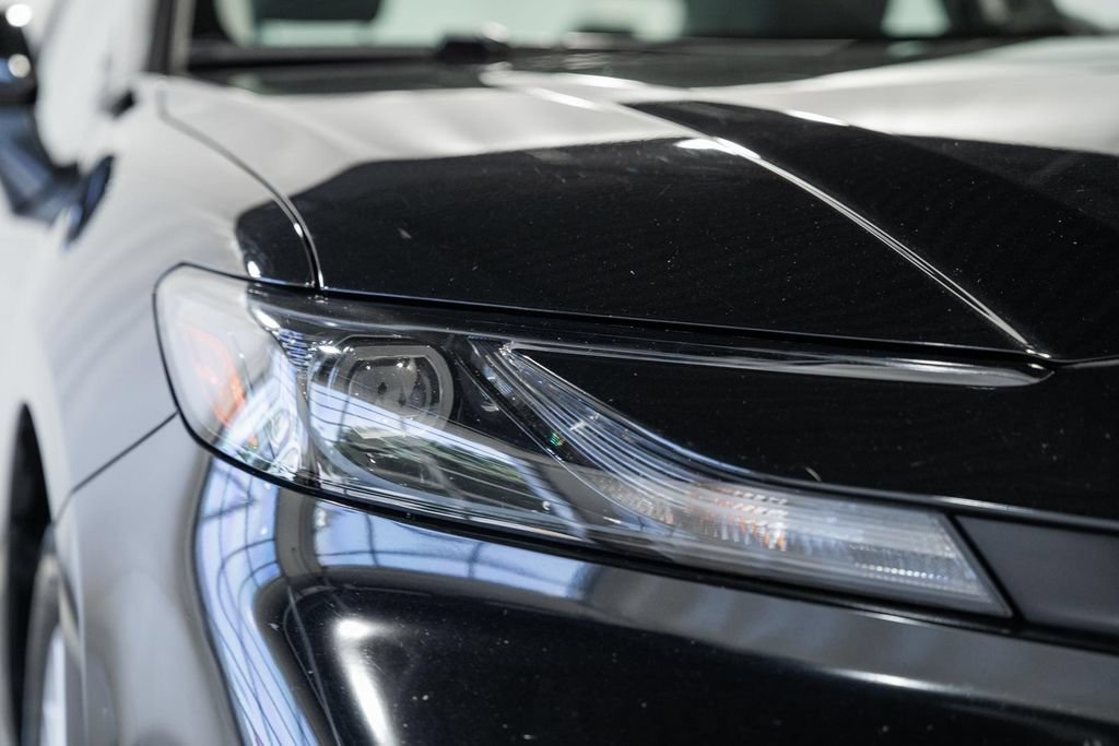 Used 2025 Toyota Camry LE FWD image 10