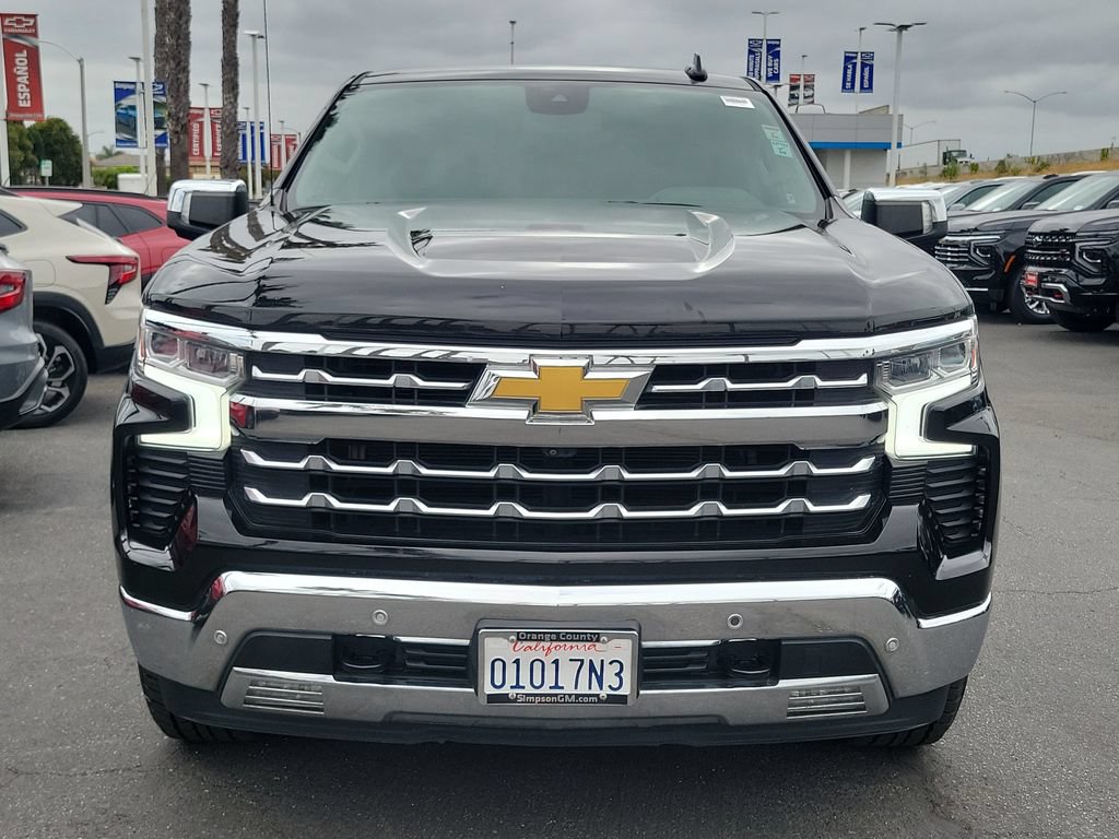 Used 2022 Chevrolet Silverado 1500 LTZ w/ LTZ Convenience Package II AWD/4WD image 30