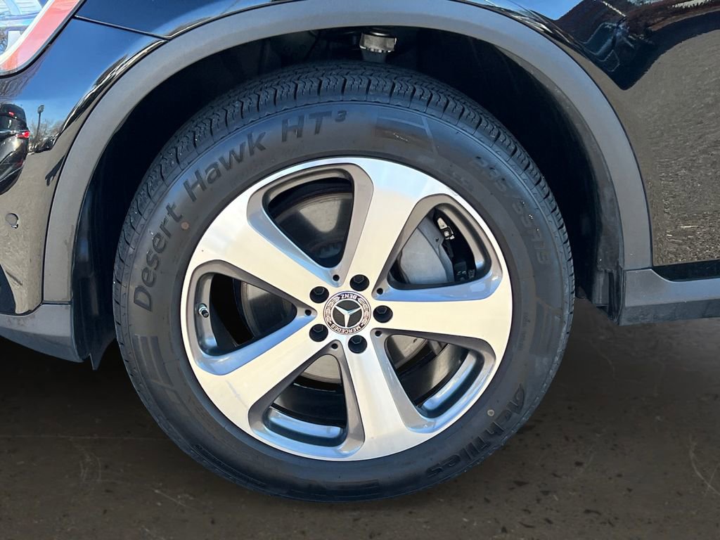 Used 2022 Mercedes-Benz GLC 300 4MATIC image 25