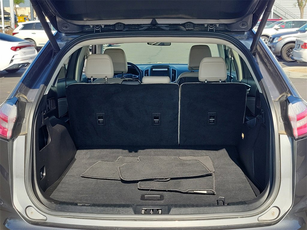 Used 2024 Ford Edge Titanium image 25