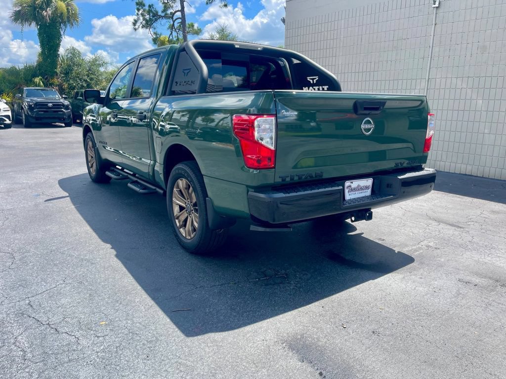 Used 2024 Nissan Titan SV w/ SV Bronze Edition Package AWD/4WD image 3