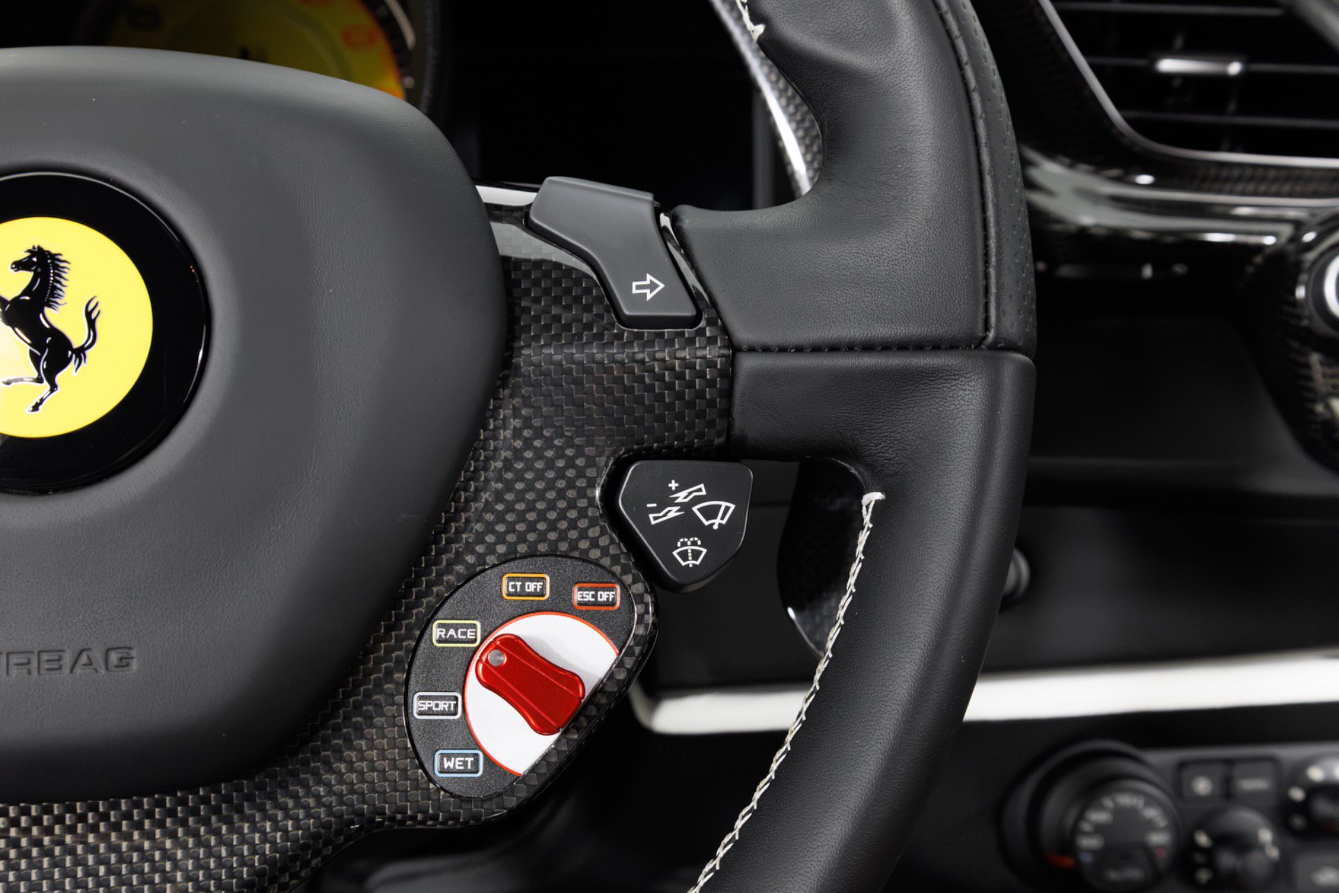 Used 2020 Ferrari 488 Pista Coupe RWD image 24