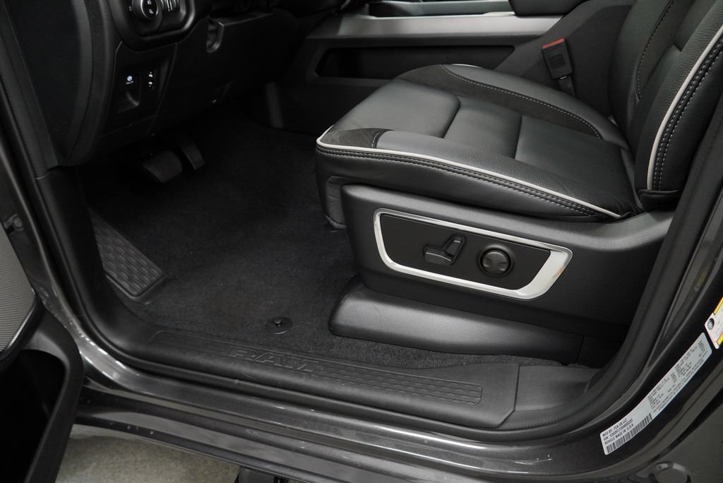 New 2027 RAM 1500 Laramie w/ Laramie Preferred Package AWD/4WD image 27