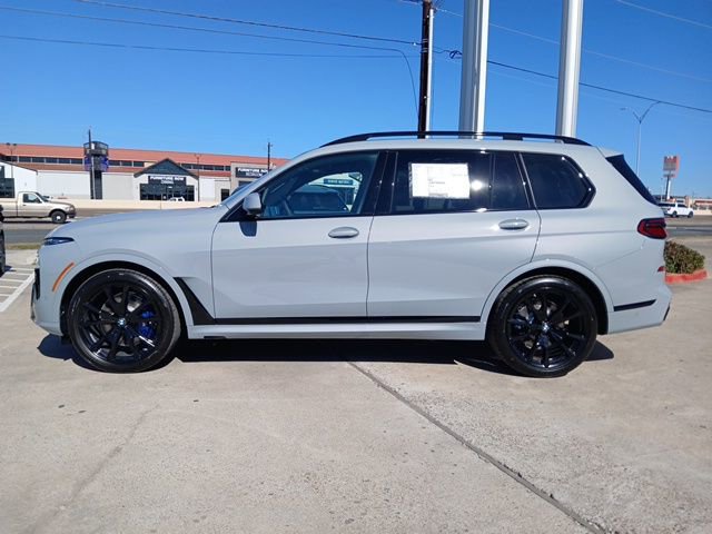 New 2026 BMW X7 xDrive40i w/ M Sport Package AWD/4WD image 6