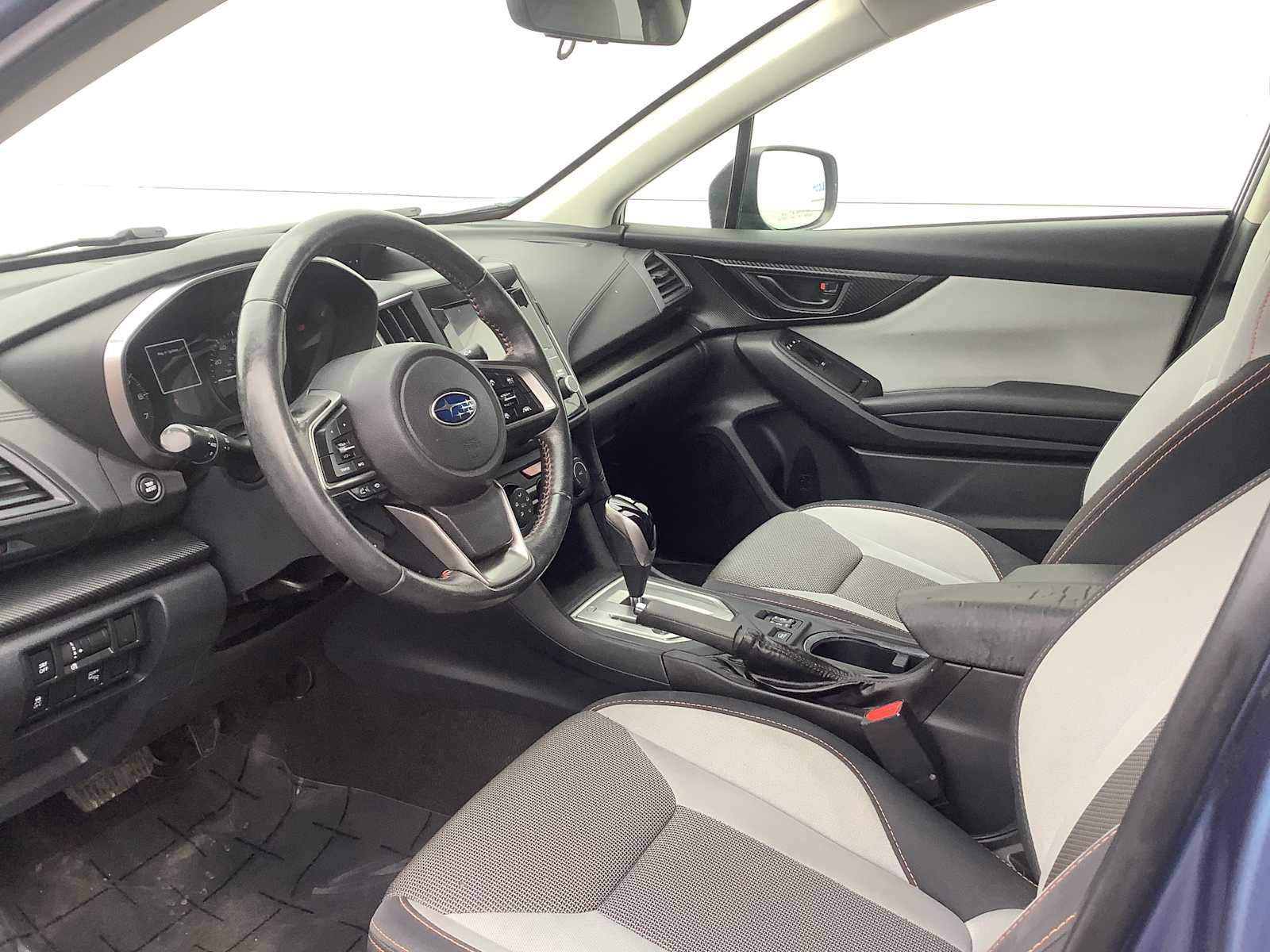 Used 2018 Subaru Crosstrek 2.0i Premium image 3