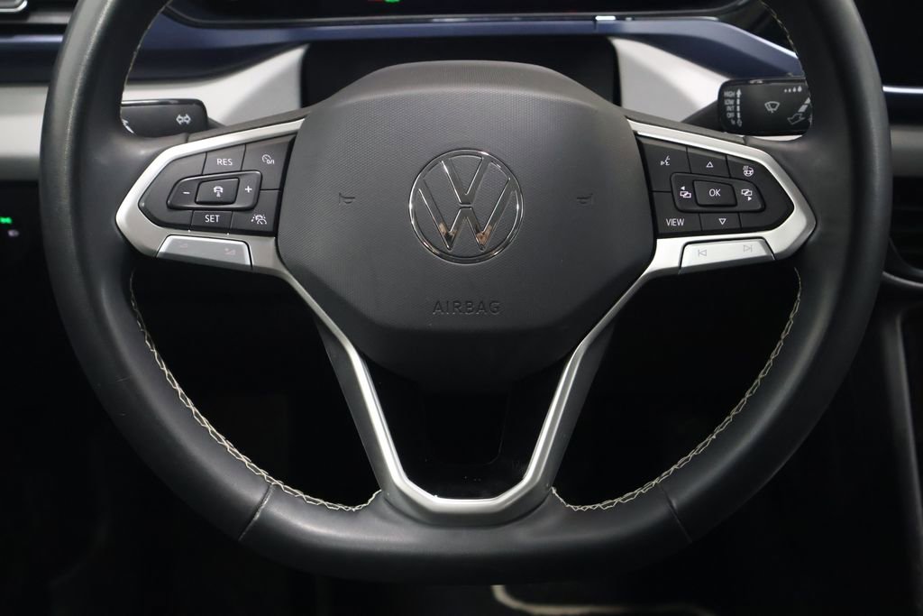 Used 2023 Volkswagen Taos SE AWD/4WD image 17