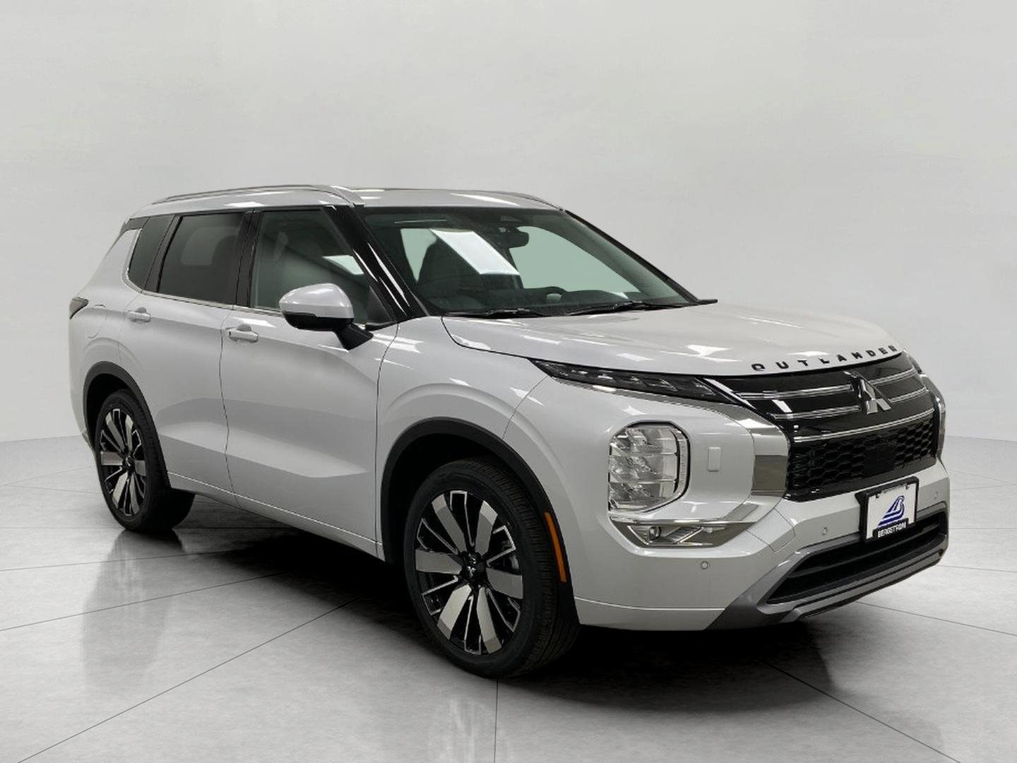 New 2026 Mitsubishi Outlander SEL
