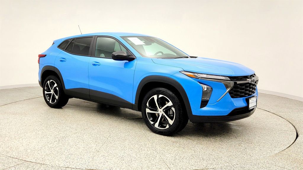 Used 2024 Chevrolet Trax RS image 3