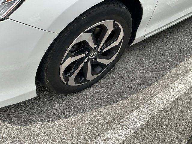 Used 2016 Honda Accord EX-L image 12