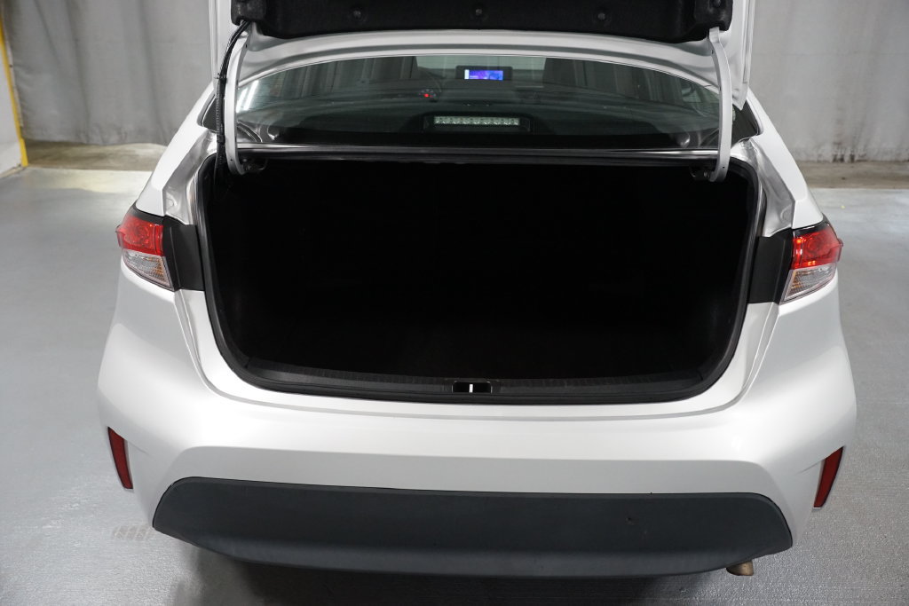 Certified 2024 Toyota Corolla LE FWD image 31