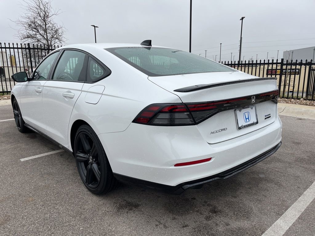 Used 2025 Honda Accord Sport image 6