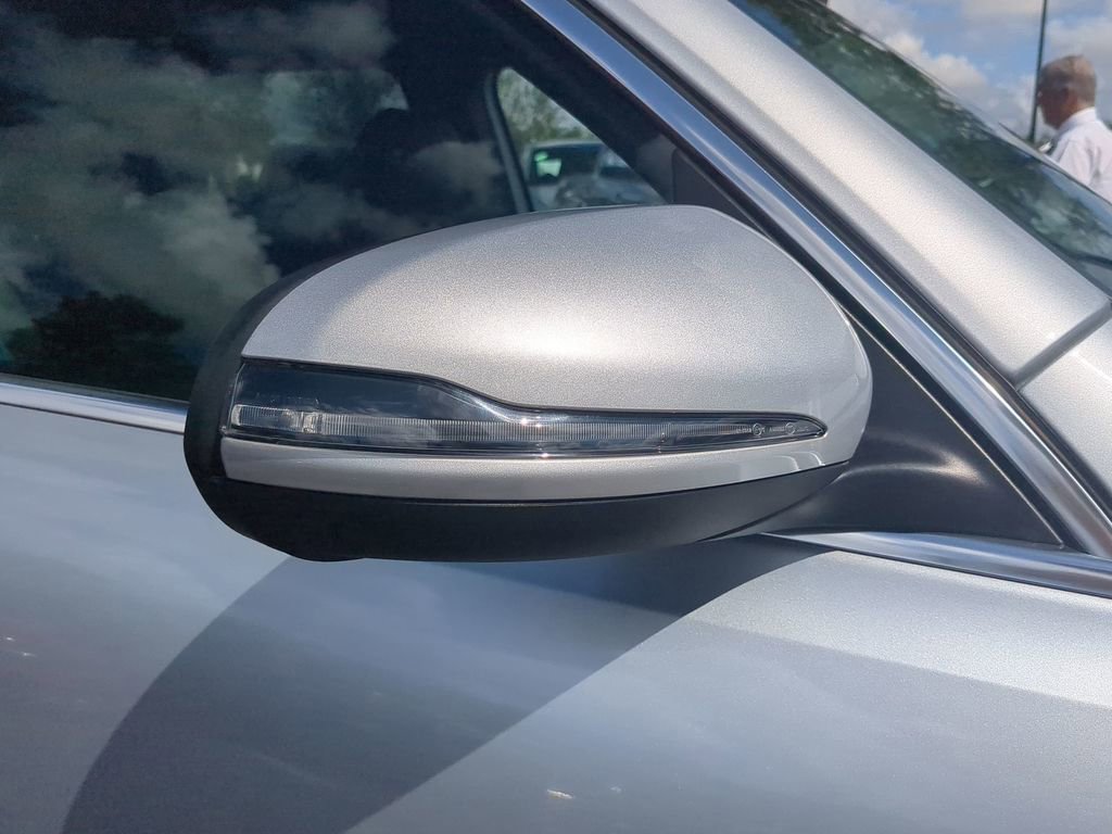 Certified 2021 Mercedes-Benz GLB 250 w/ Premium Package image 22