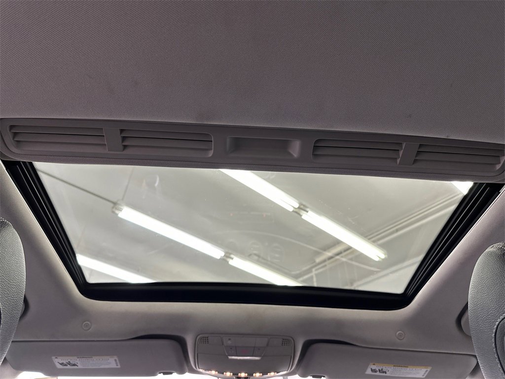 Used 2018 Mercedes-Benz E 300 4MATIC image 21