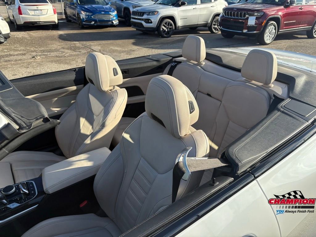 Used 2021 BMW M440i Convertible w/ Premium Package image 28