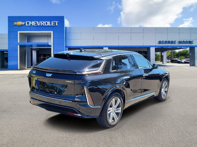 Certified 2024 Cadillac Lyriq Tech w/ Driver Assist Package AWD/4WD image 4