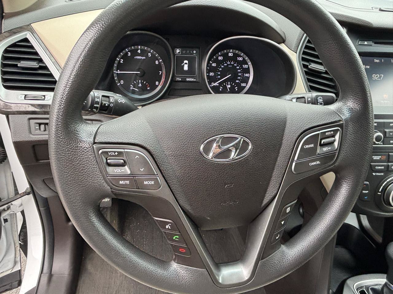 Used 2018 Hyundai Santa Fe Sport w/ 2.4L Value Package 02 AWD/4WD image 16