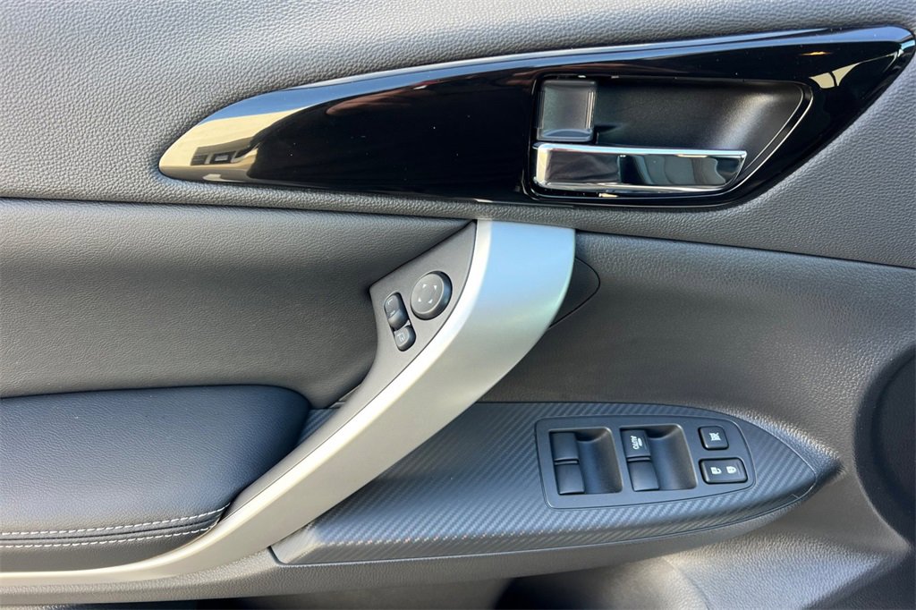 New 2025 Mitsubishi Eclipse Cross SE image 12
