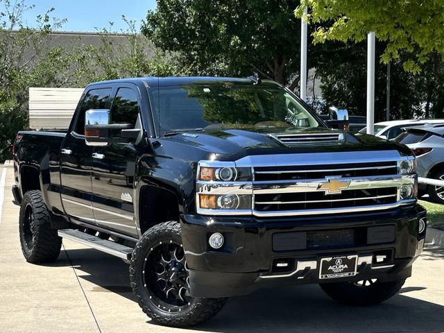 Used 2019 Chevrolet Silverado 2500 High Country w/ Duramax Plus Package AWD/4WD image 2