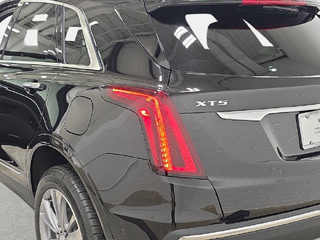 New 2026 Cadillac XT5 Premium Luxury w/ LPO, Floor Liner Package FWD image 31
