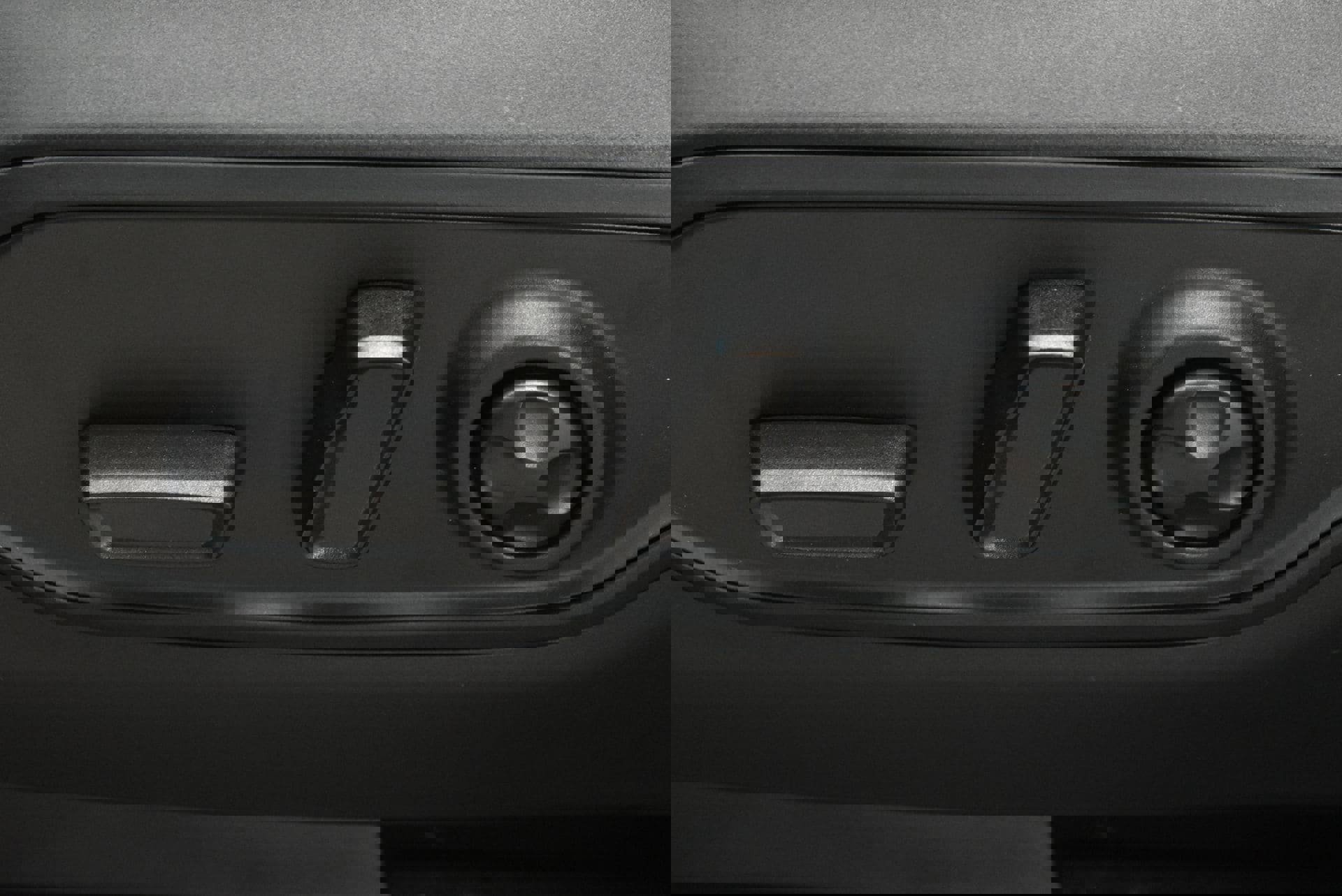 New 2025 Jeep Grand Cherokee Limited w/ Trailer Tow Package image 14