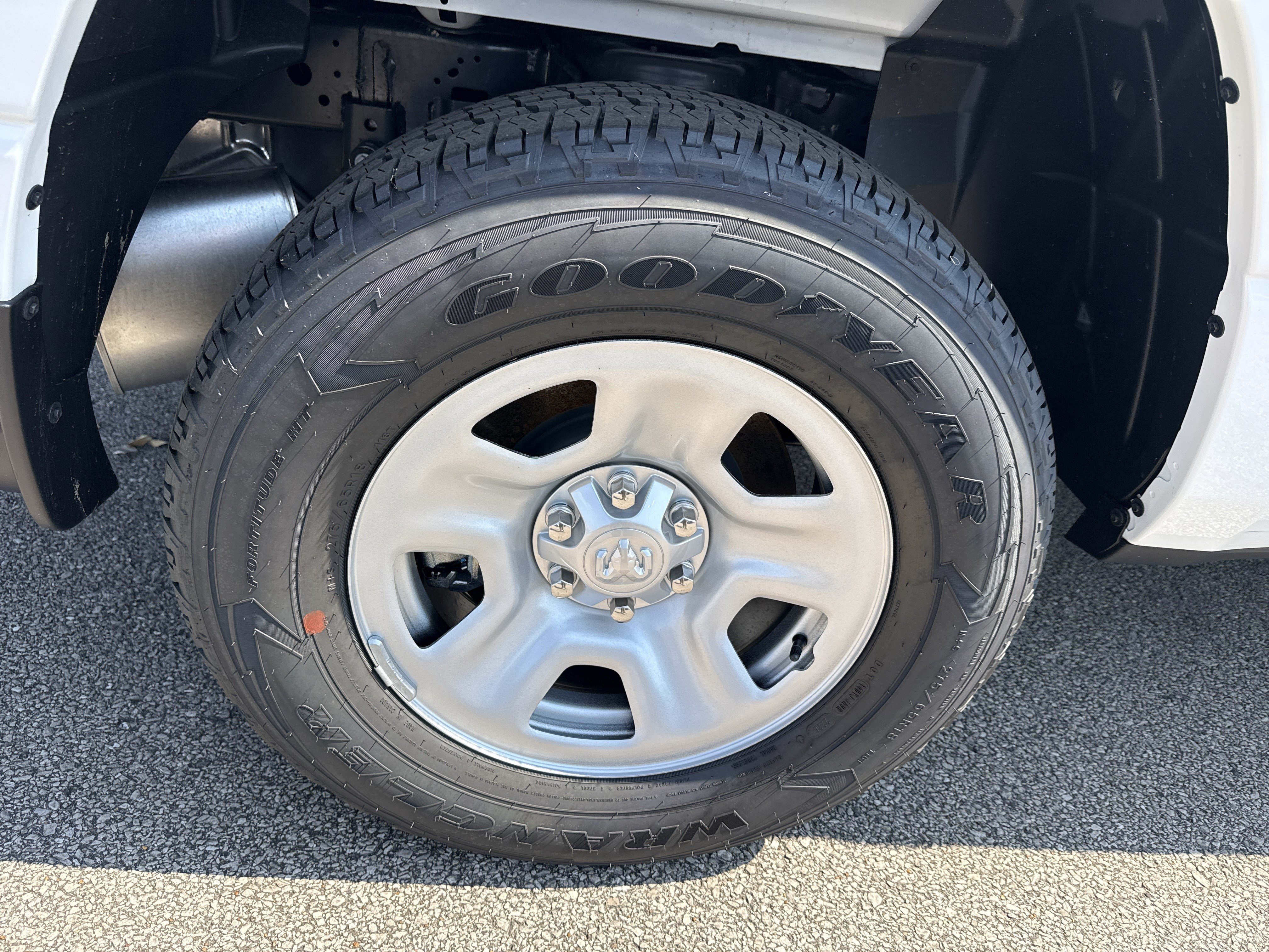 New 2026 RAM 1500 Tradesman AWD/4WD image 17