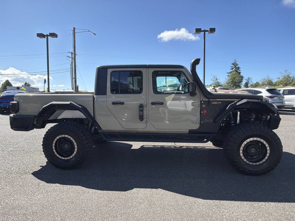 Used 2020 Jeep Gladiator Sport w/ Quick Order Package 24S AWD/4WD image 2
