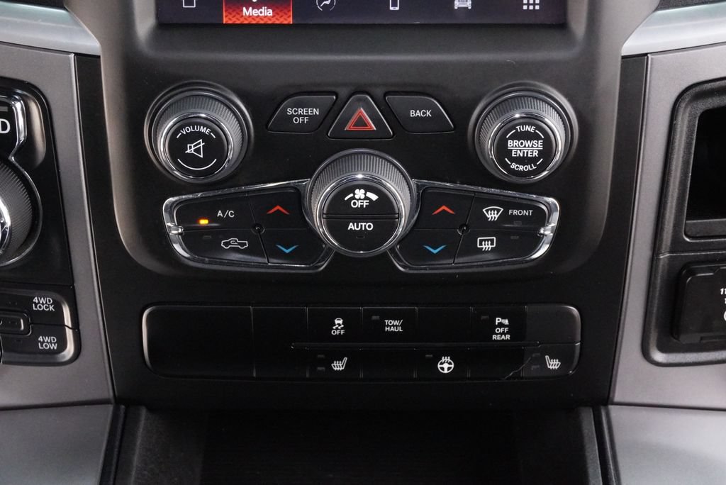 Used 2023 RAM 1500 Warlock AWD/4WD image 18