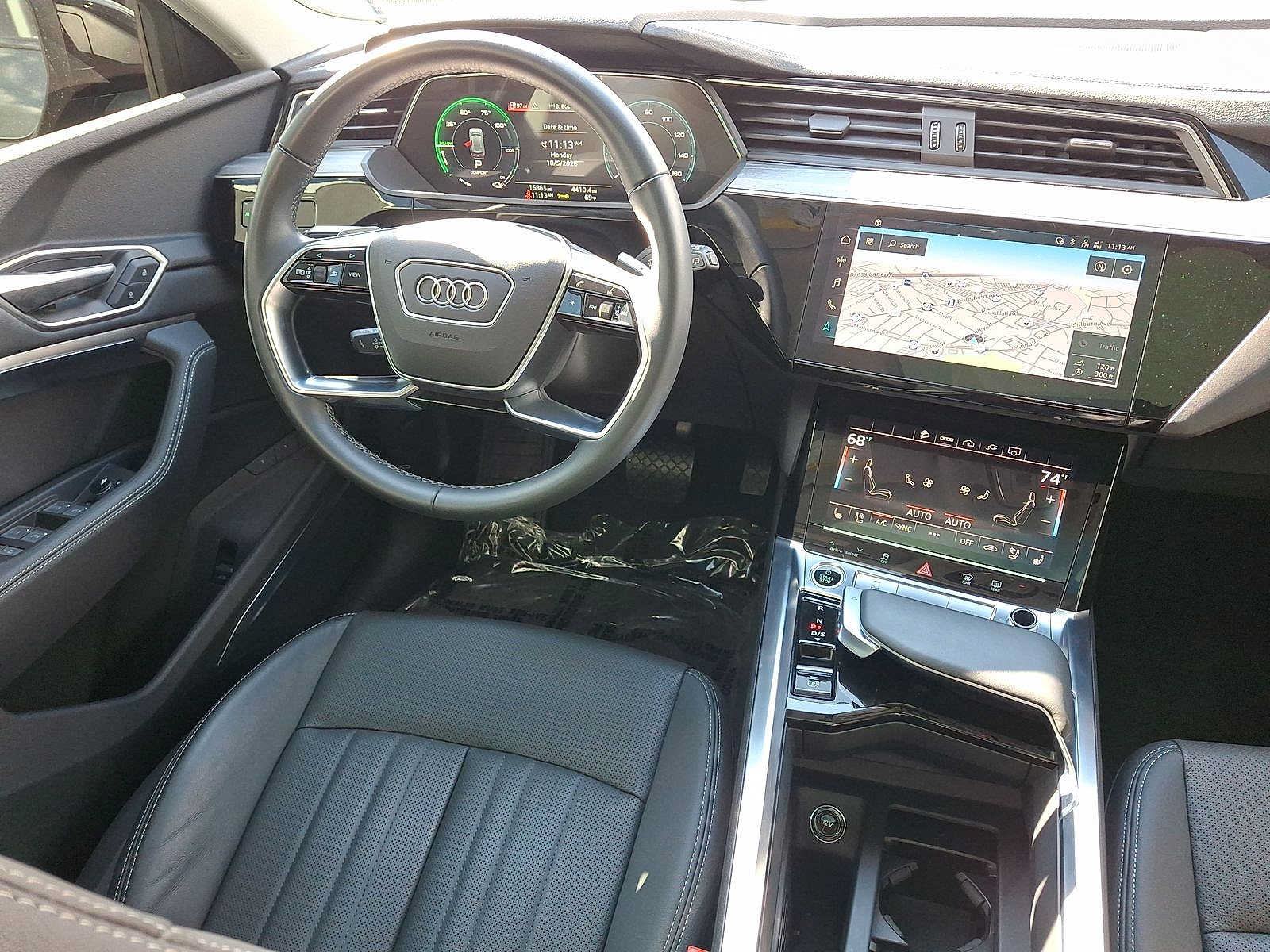 Used 2024 Audi Q8 e-tron Premium Plus w/ Premium Plus Package AWD/4WD image 15