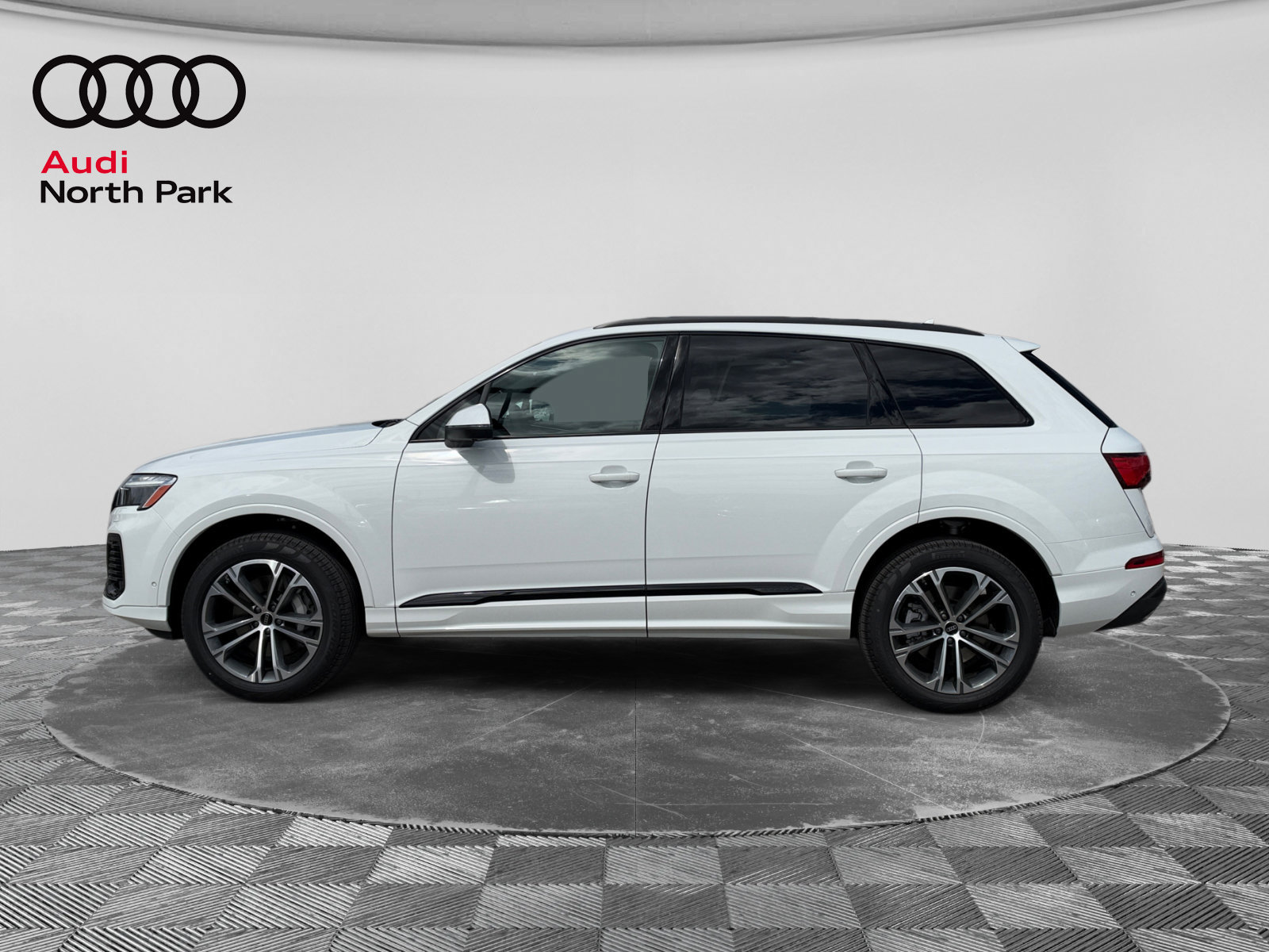 New 2026 Audi Q7 2.0T Premium AWD/4WD image 2
