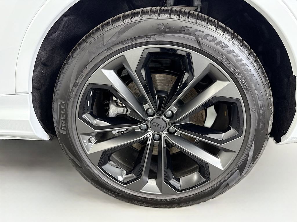 New 2026 Audi Q7 3.0T Prestige image 32