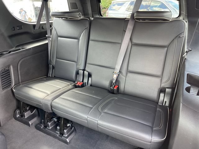 Used 2021 Chevrolet Suburban Premier w/ Premium Package AWD/4WD image 24