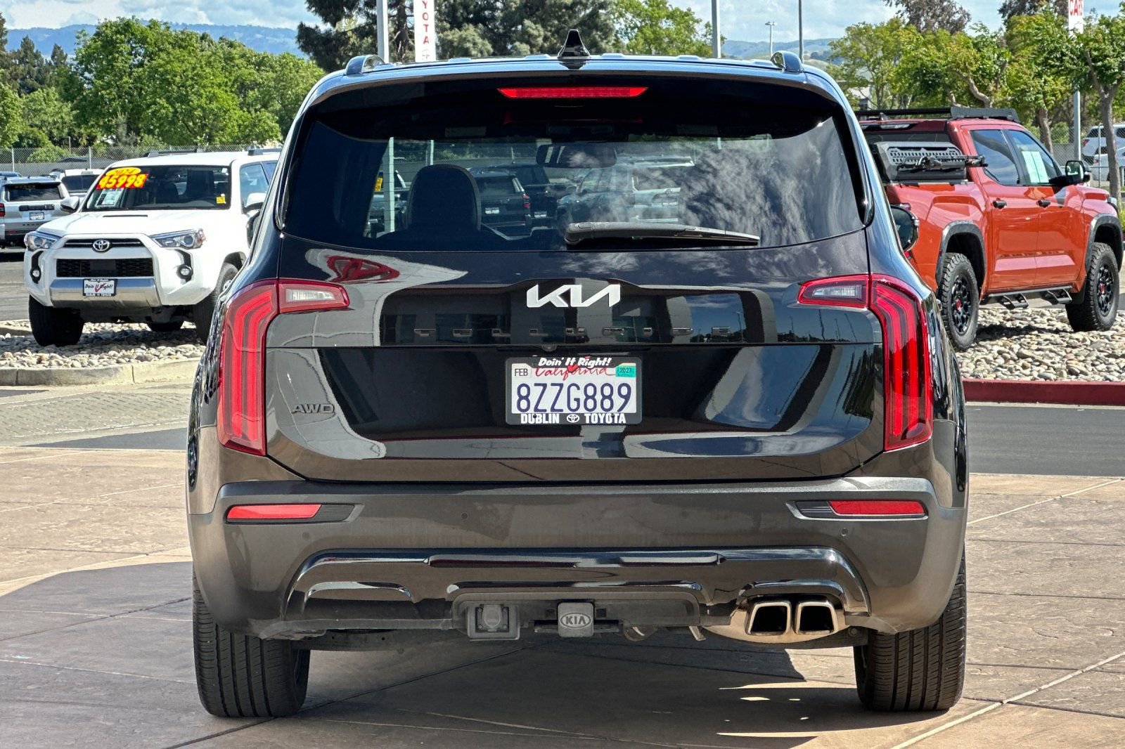 Used 2022 Kia Telluride SX w/ SX Prestige Package image 5