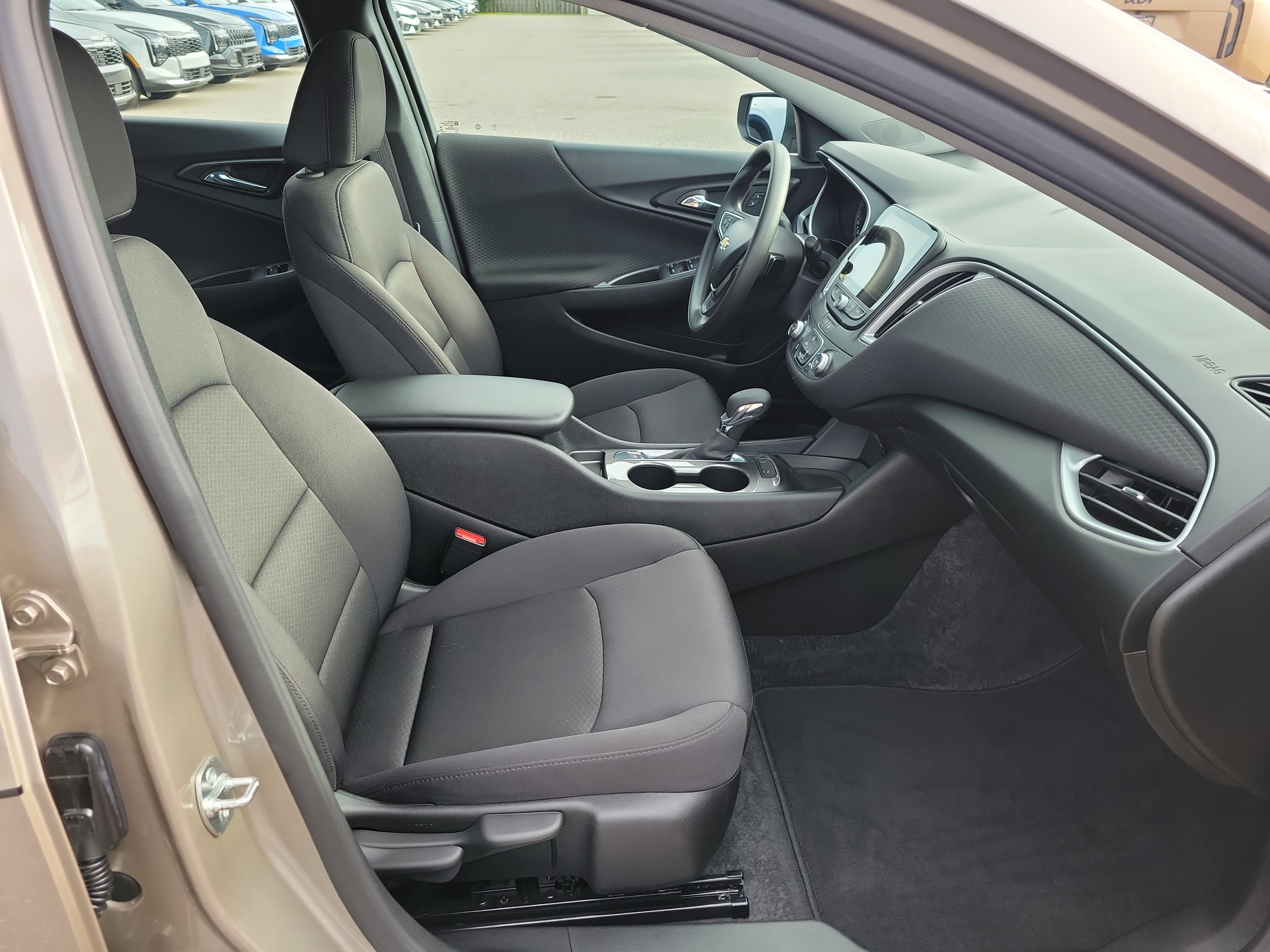 Used 2024 Chevrolet Malibu LS FWD image 7