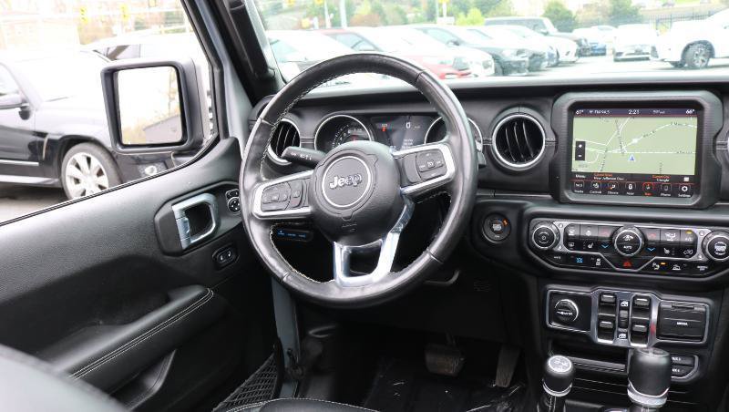 Used 2023 Jeep Wrangler Unlimited Sahara w/ Cold Weather Group AWD/4WD image 24