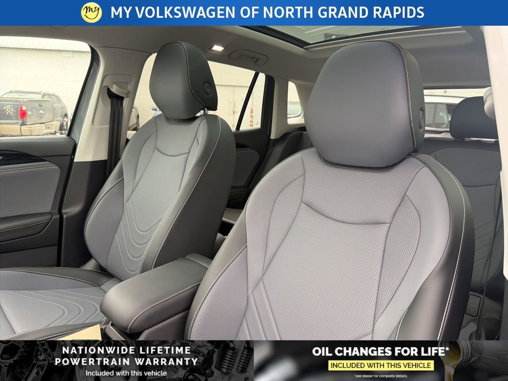 New 2026 Volkswagen Tiguan SE image 11