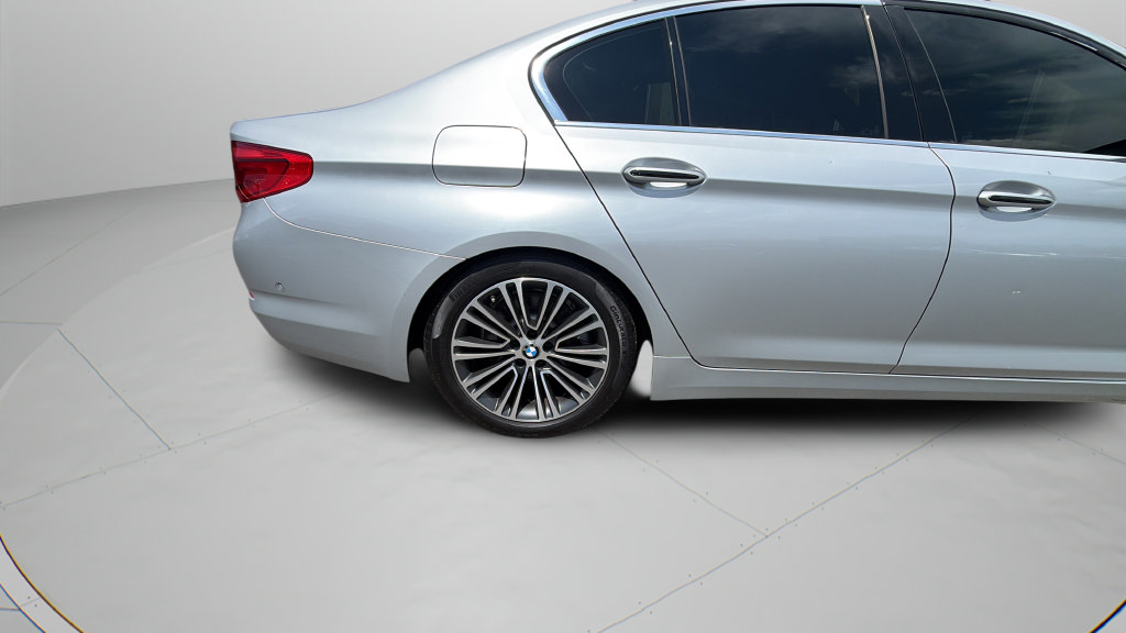 Used 2017 BMW 530i xDrive AWD/4WD image 32