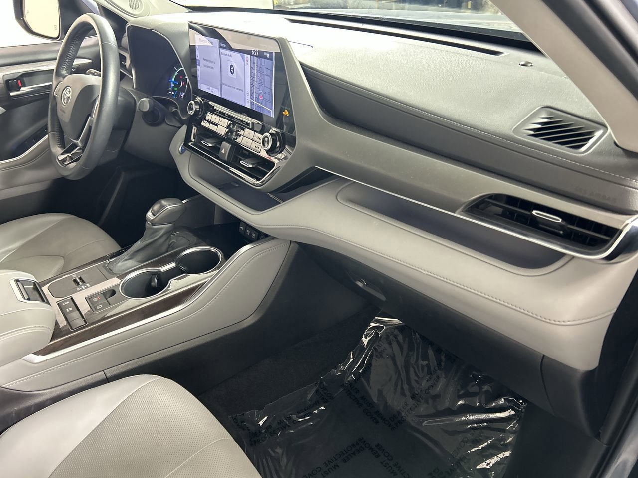 Used 2021 Toyota Highlander Limited image 27