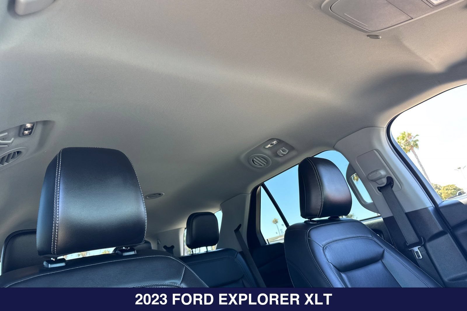Certified 2023 Ford Explorer XLT w/ Equipment Group 202A AWD/4WD image 20