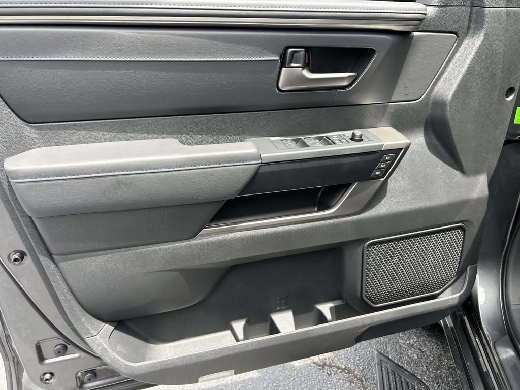 New 2026 Toyota Tundra Platinum AWD/4WD image 18