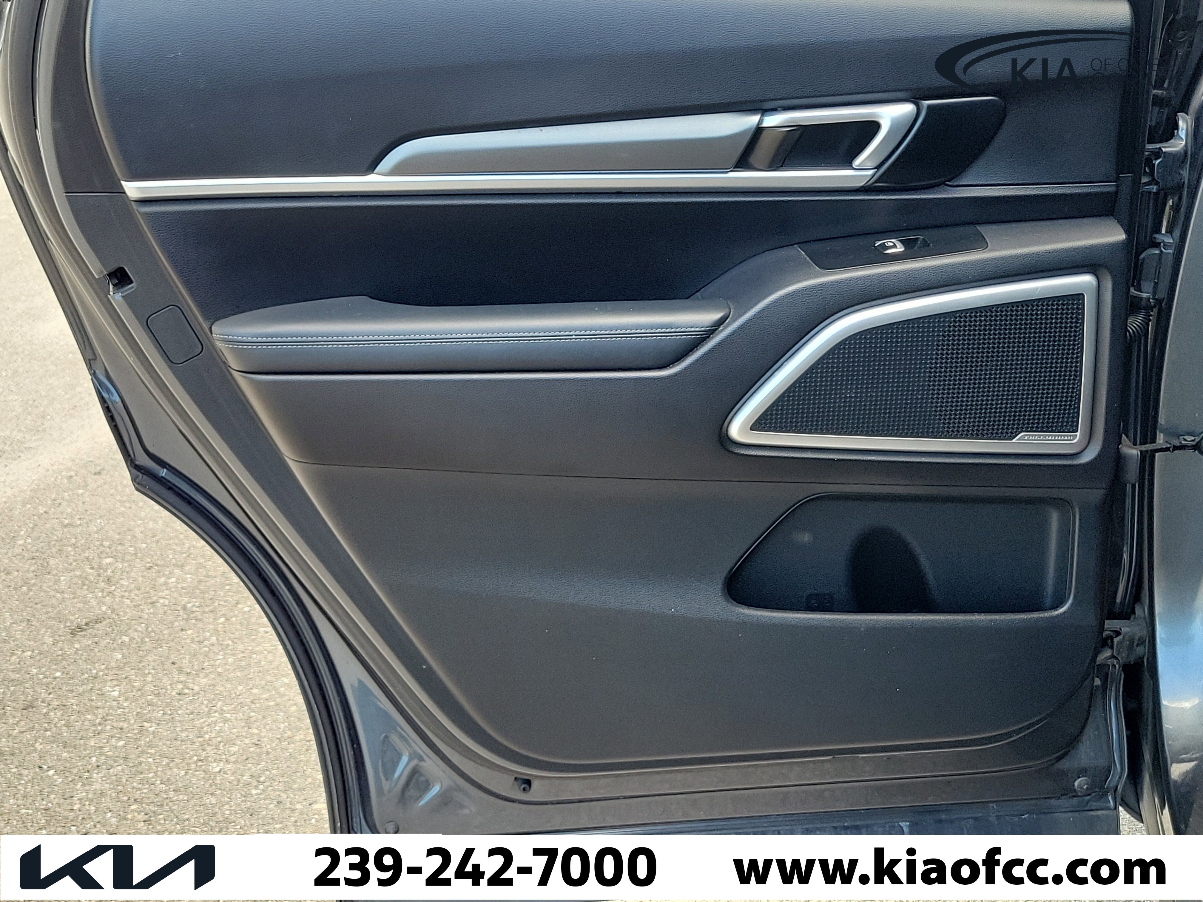 Used 2020 Kia Telluride S w/ S 8 Passenger Seating Package AWD/4WD image 15