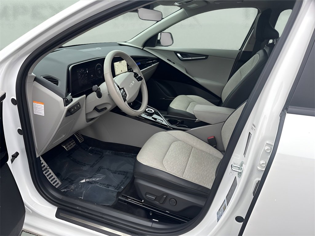 Used 2023 Kia Niro Wave w/ Wave Preserve Package image 9