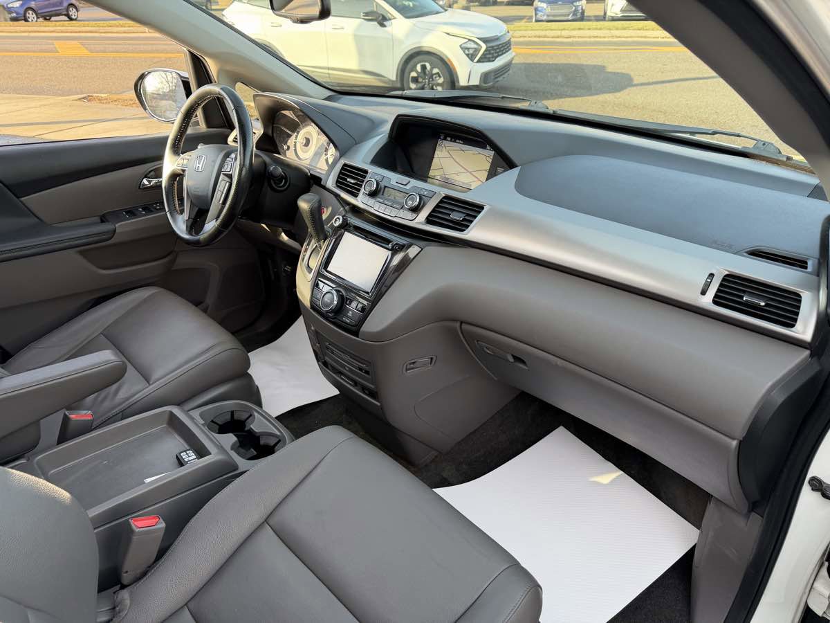 Used 2016 Honda Odyssey Touring image 20