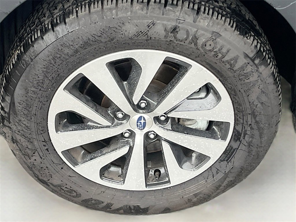 Used 2025 Subaru Outback Premium w/ Popular Package #1A image 29