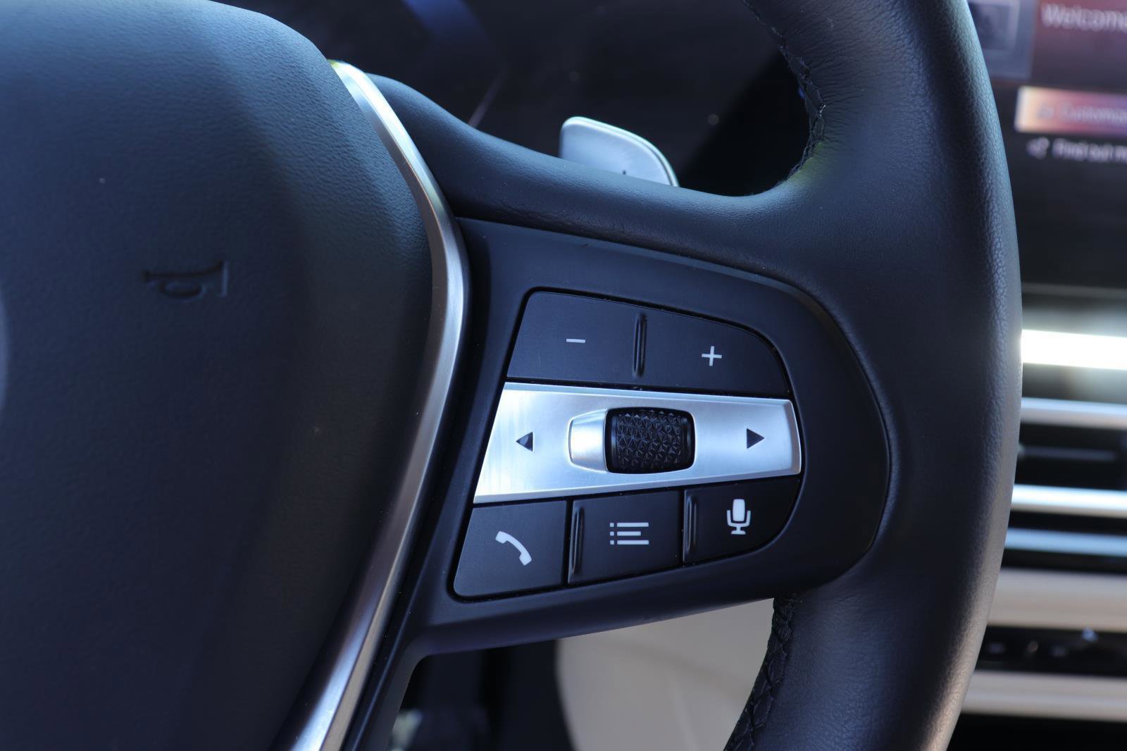 Used 2024 BMW 330i Sedan w/ Premium Package image 26