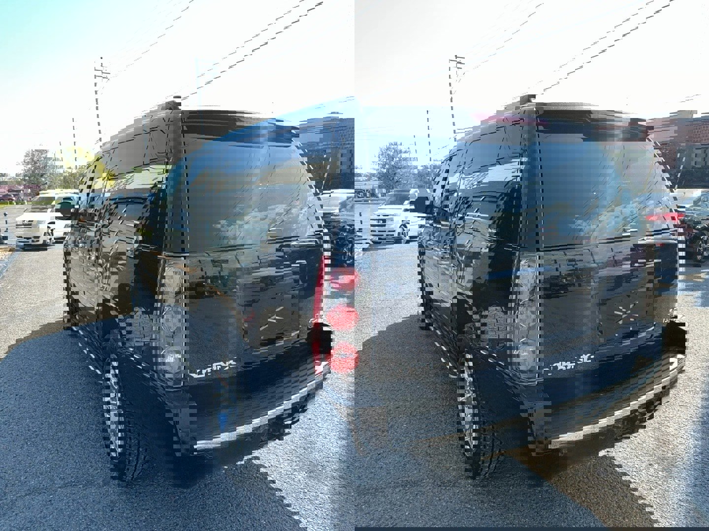 Used 2014 GMC Yukon XL Denali image 3