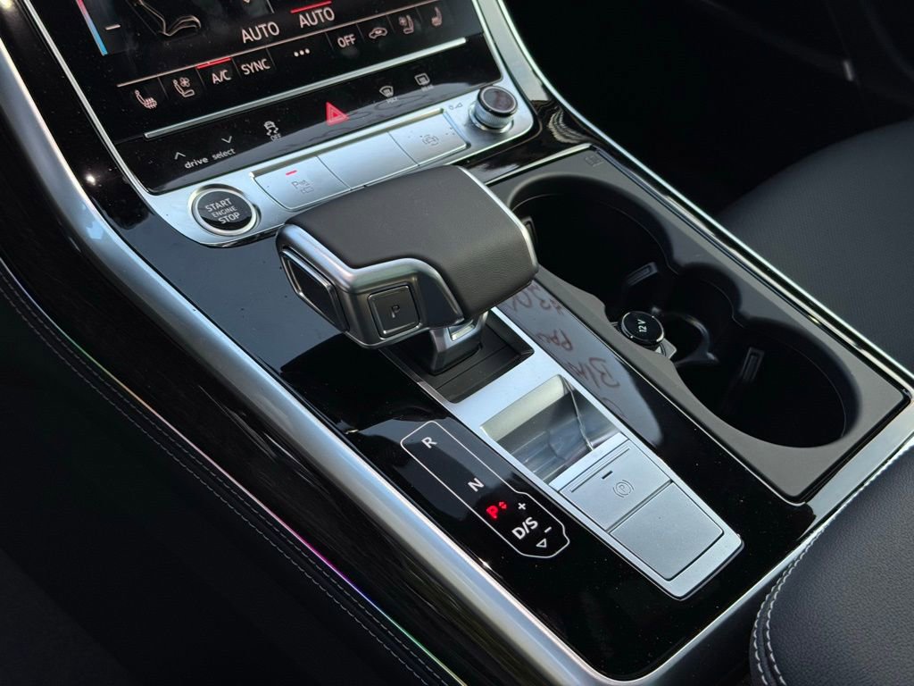 New 2025 Audi Q8 Premium Plus image 26